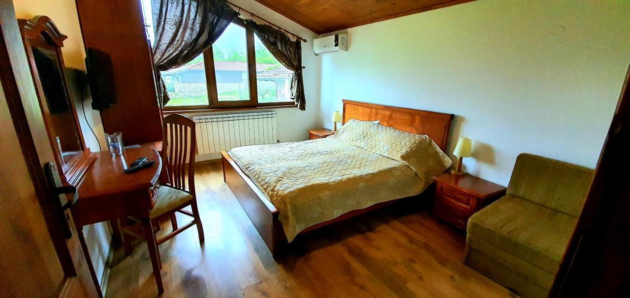 Complex Pristan In The Mountain Hotel Shilkovtsi Exterior foto