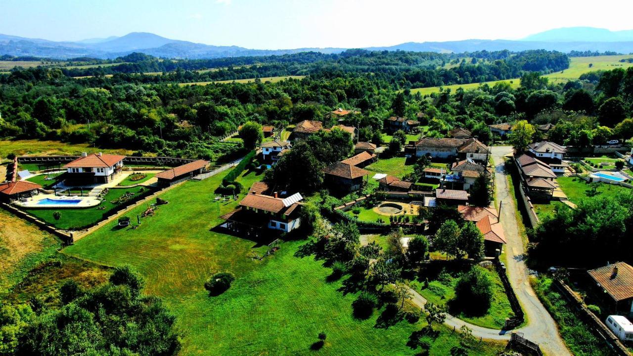 Complex Pristan In The Mountain Hotel Shilkovtsi Exterior foto