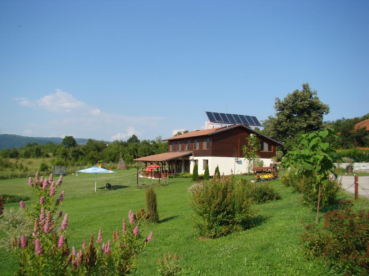 Complex Pristan In The Mountain Hotel Shilkovtsi Exterior foto